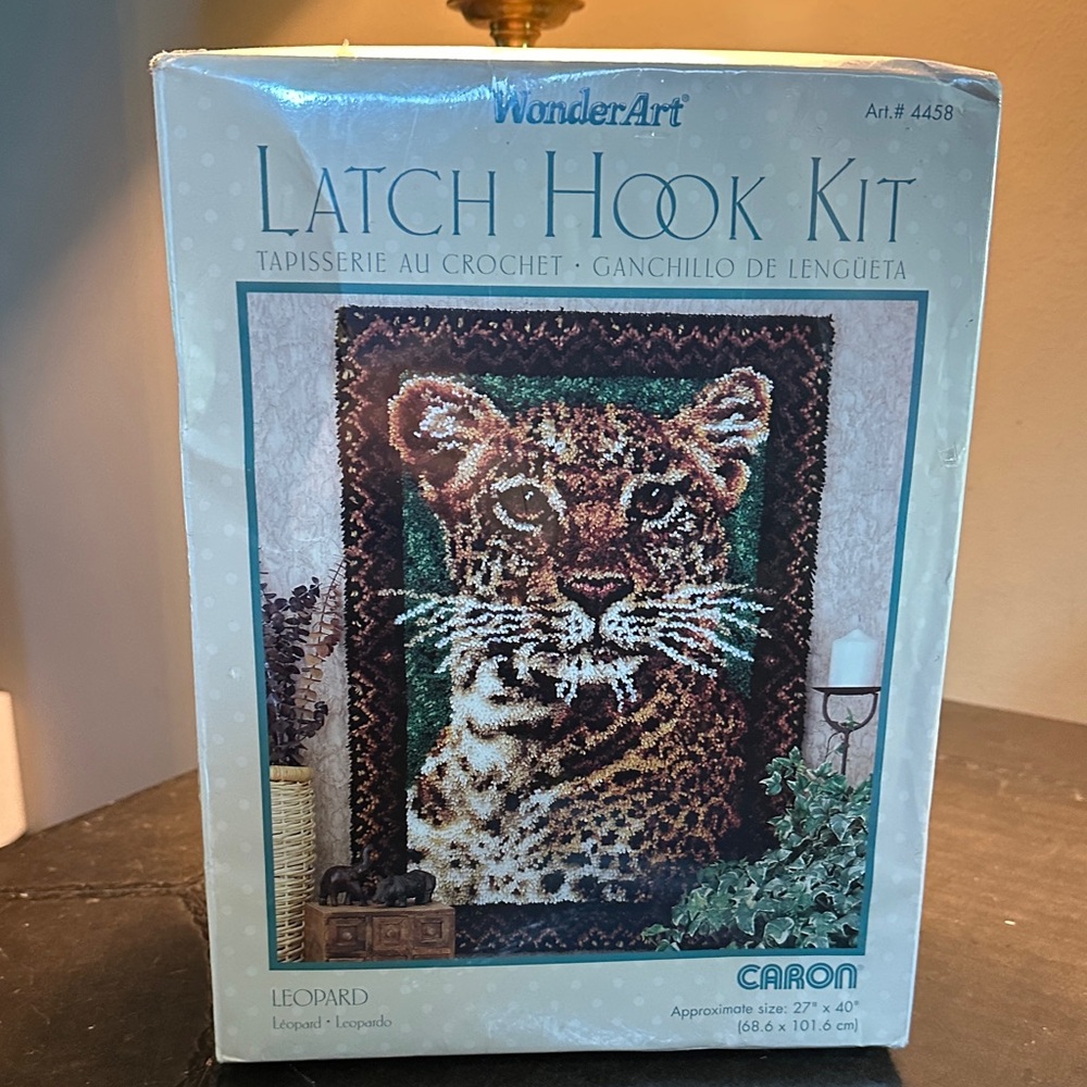 WonderArt Latch Hook Kit - Leopard Design in Brown & Green